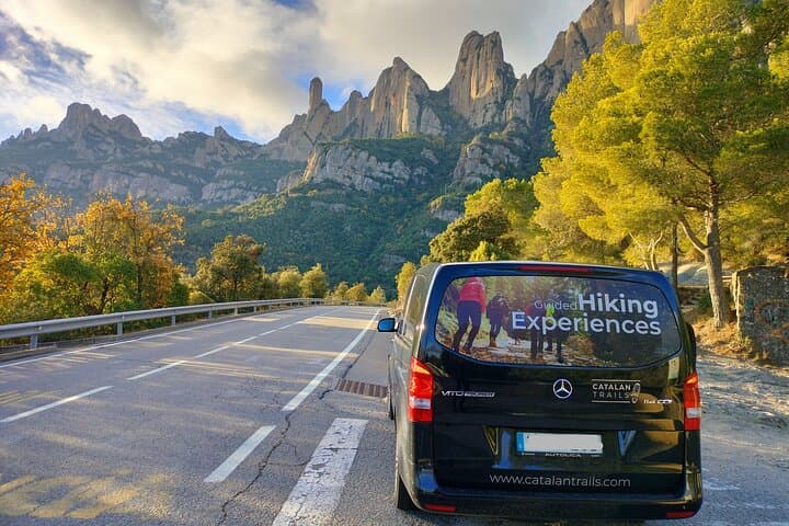 Private Tour to Montserrat with a specialized local guide