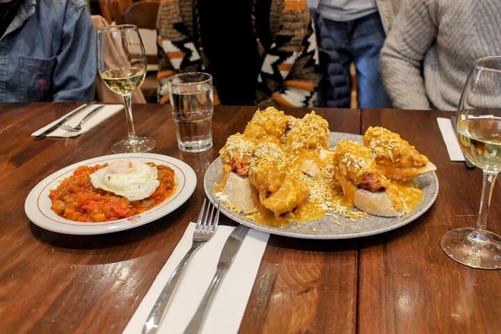 Madrid Tapas, Wine and History Tour