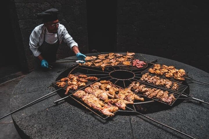 Timanfaya Evening Experience and Volcano Dinner