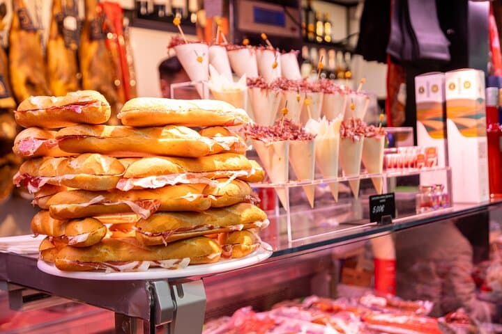 Malaga Food Tour with 12+ Tastings: Tapas, Olive Oil, Ham & More