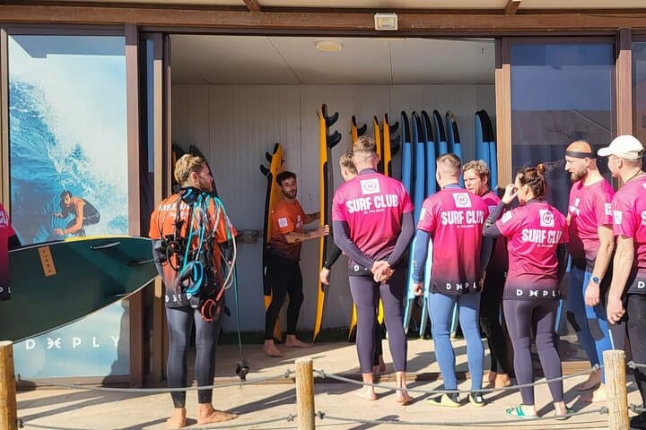Surf Lessons in El Palmar : All Levels, Small Groups