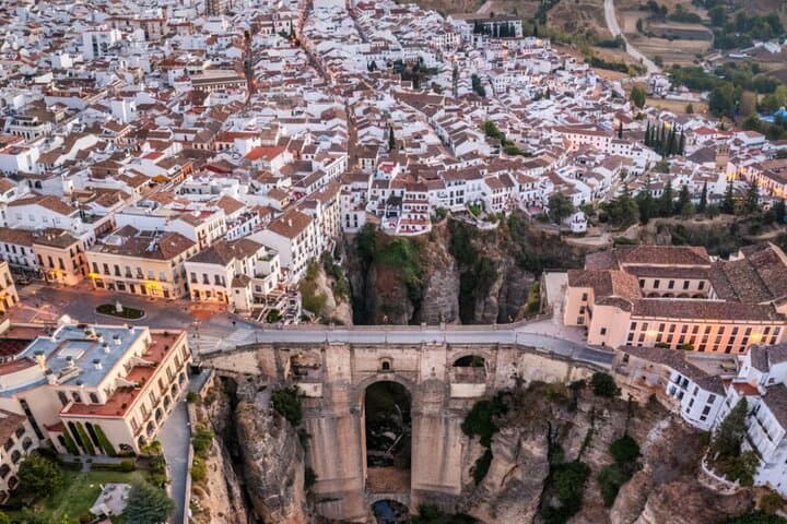 Private Ronda Tour from Malaga and Costa Del Sol