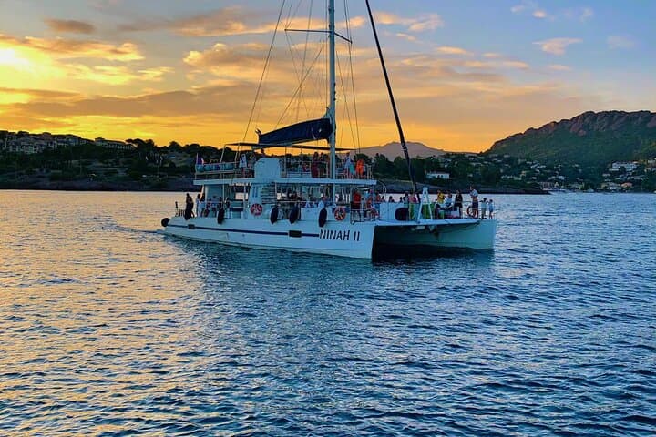 Catamaran Sunset Tour from Denia with Copa de Cava