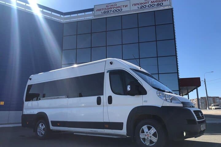 Barcelona Airport to Cruise port private transfer