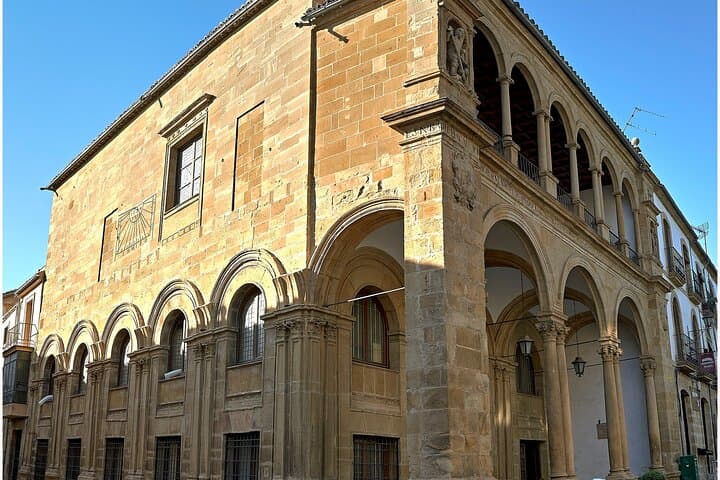 Daily guided tour 
Úbeda 
SEMER TOURISM