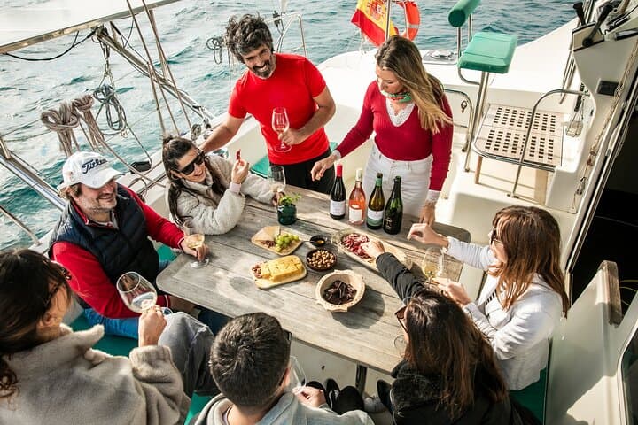 Barcelona Premium Wine Tasting & Tapas in Catamaran - Small Group