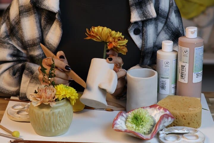 Pottery Workshop and Wine – Barcelona