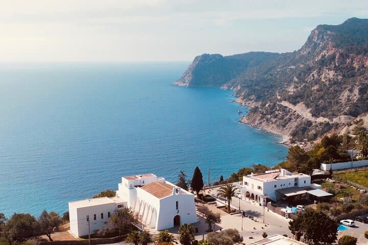 Ibiza half-day tour: Iconic photo spots with transportation