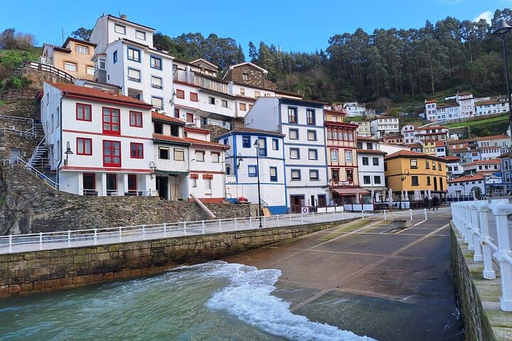Cudillero, Aviles and Cabo Peñas Lighthouse Tour from Oviedo