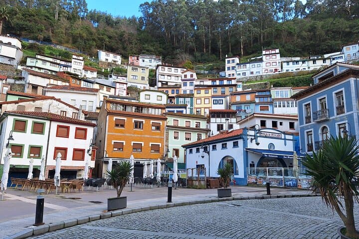 Cudillero, Aviles and Cabo Peñas Lighthouse Tour from Oviedo