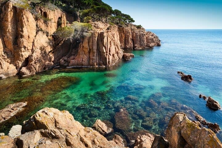 Costa Brava Luxury Tour Boat and Lunch from Barcelona