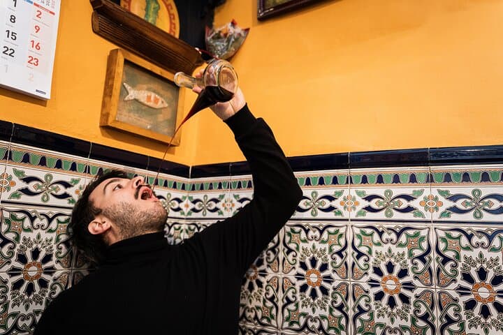 Barcelona Food Tour: Tapas, Drinks and Delights with a Local