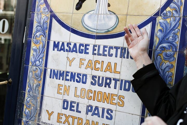 Exclusive Gallery Walk in Madrid's Art District