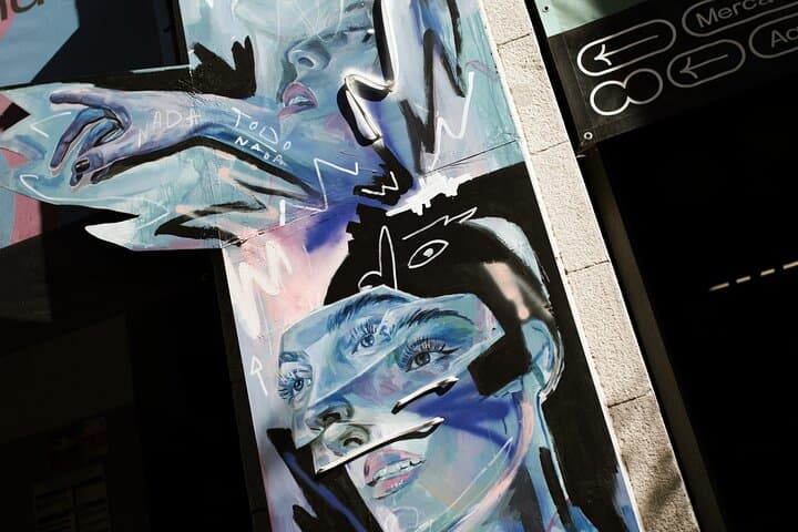 Exclusive Gallery Walk in Madrid's Art District