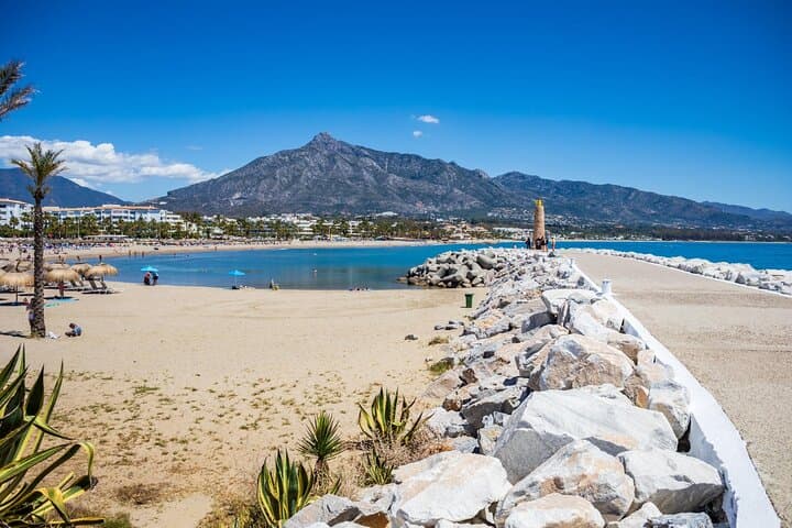 Explore Marbella in 60 minutes with a Local