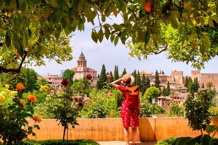 Explore Granada in 90 minutes with a Local