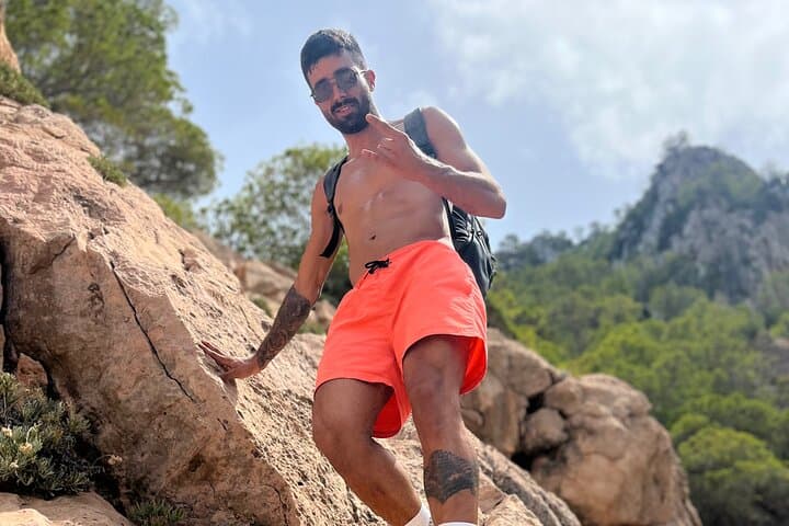 4 hour hiking in Ibiza-DIH Hike with us.Connect with nature!
