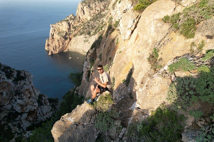 4 hour hiking in Ibiza-DIH Hike with us.Connect with nature!