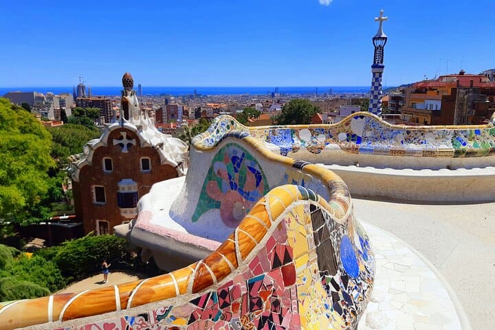 Special Gaudis Sagrada Familia and Parc Güell Guided English Tour