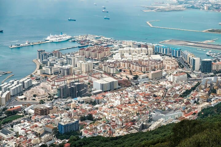 Private Gibraltar Tour from Malaga with Free Photography
