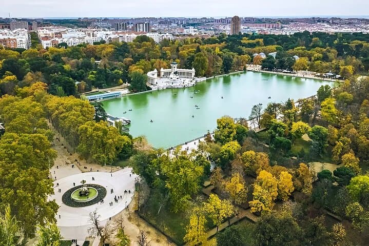 Unusual Madrid Tour by Bike or E-Bike and Hidden Gems