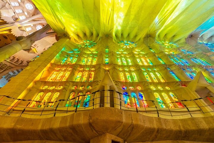Sagrada Familia: The Golden Hour with Skip the line Tickets