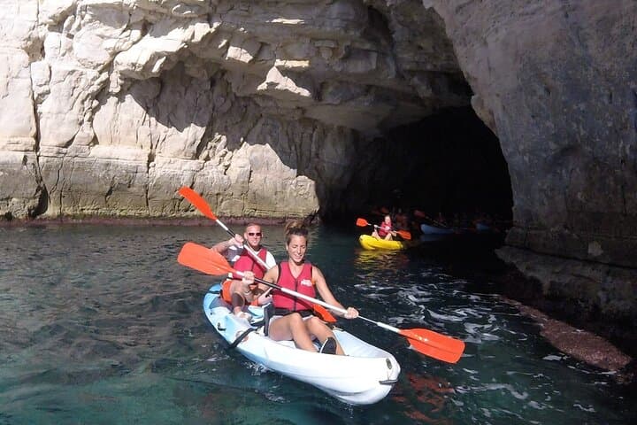 Navigable caves
