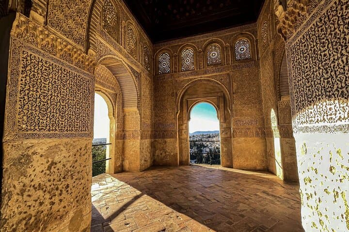 Private Alhambra & Nasrid Palaces from Málaga and Surrounds