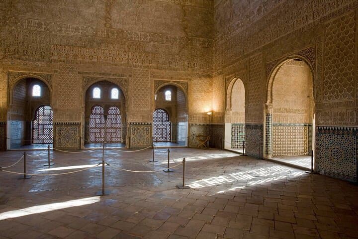Private Alhambra & Nasrid Palaces from Málaga and Surrounds