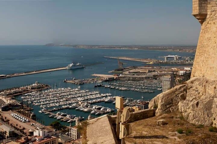 Private Walking Tour to Alicante
