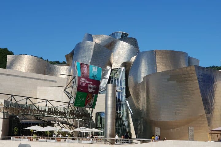 E-bike tour in Bilbao