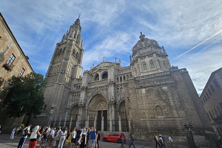 Toledo’s Highlights in English – Guided Tour & Cathedral Visit