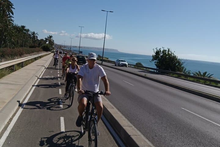 Alicante: Tour Guiado en Bicicleta Eléctrica (E-Bike)