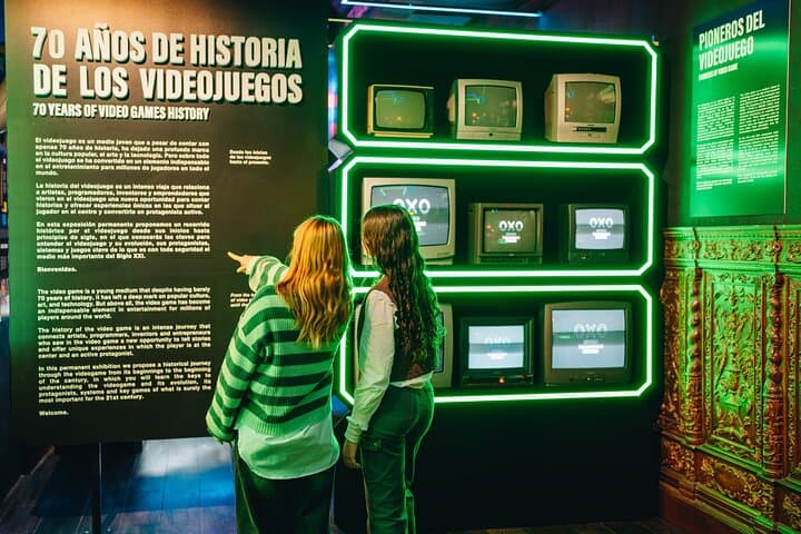 Madrid : Unique experience at OXO Video Game Museum