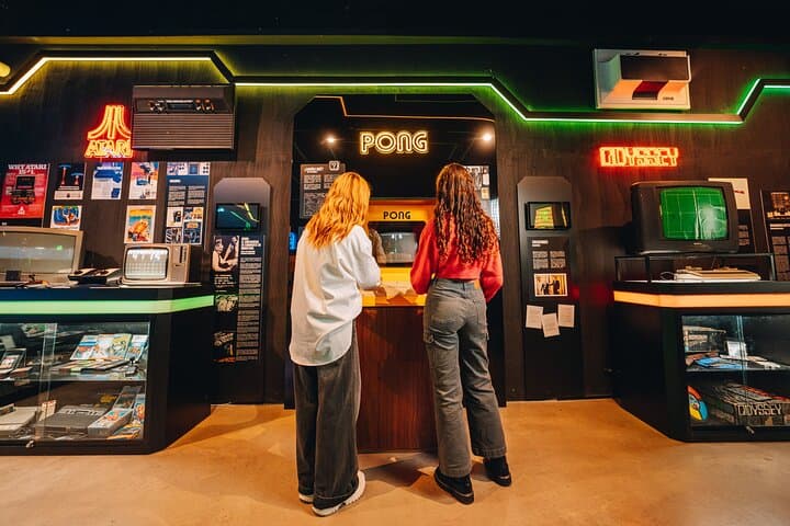 Madrid : Unique experience at OXO Video Game Museum