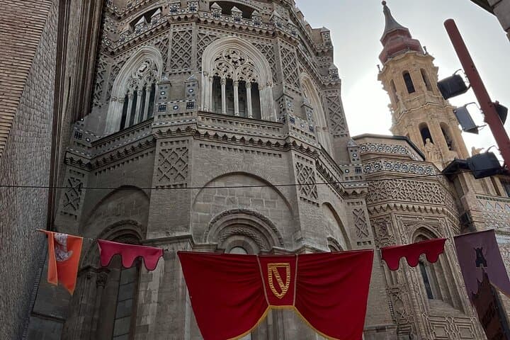 Zaragoza Unveiled Roman Walls to Renaissance Wonders with app