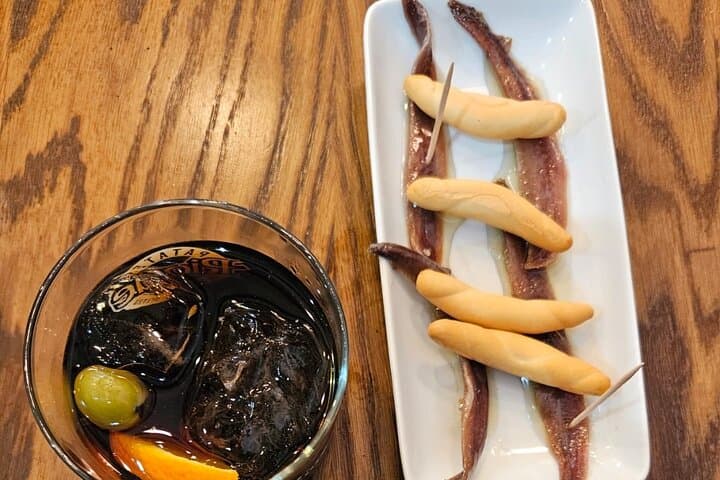 Sitges Tapas Walk – Food, Wine And History Tour