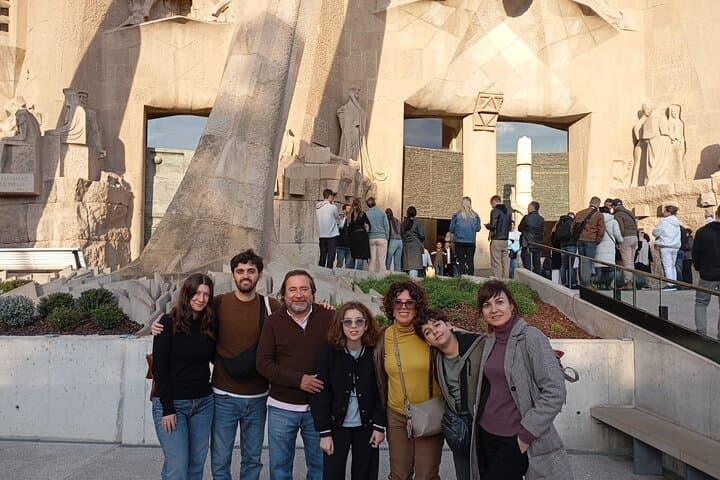 Barcelona: Skip-the-Line Sagrada Família Small Group