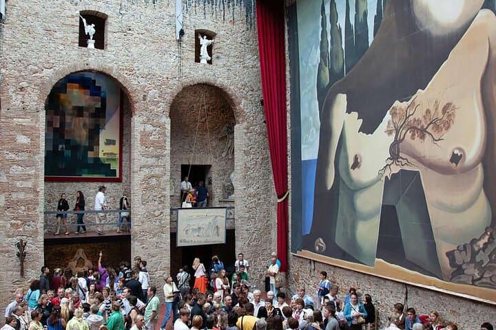 Girona and Dalí Museum Tour Art and History Adventure + Ebook