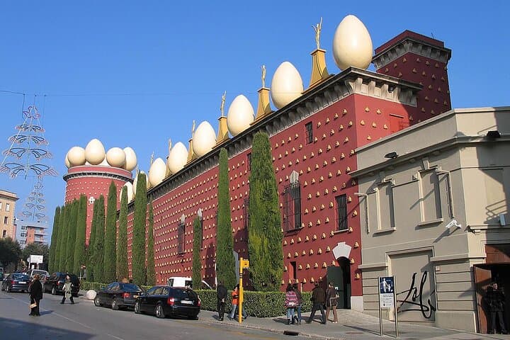 Girona and Dalí Museum Tour Art and History Adventure + Ebook
