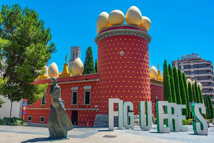Girona and Dalí Museum Tour Art and History Adventure + Ebook