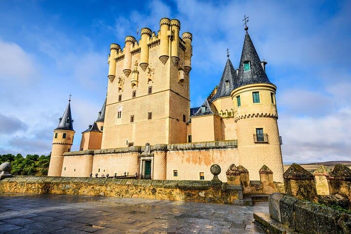 Madrid Private Segovia and La Mancha Windmills Day Trip