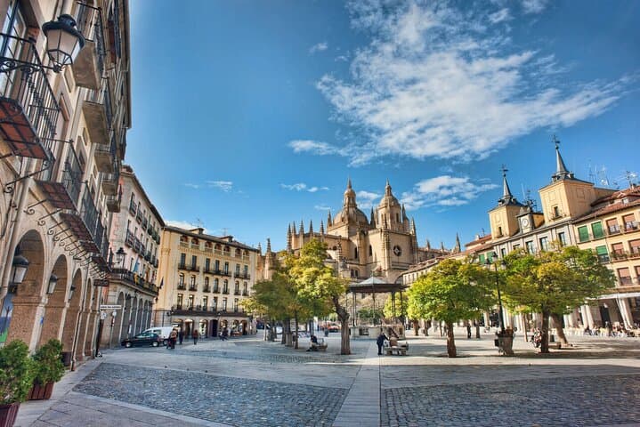 Madrid Private Segovia and La Mancha Windmills Day Trip