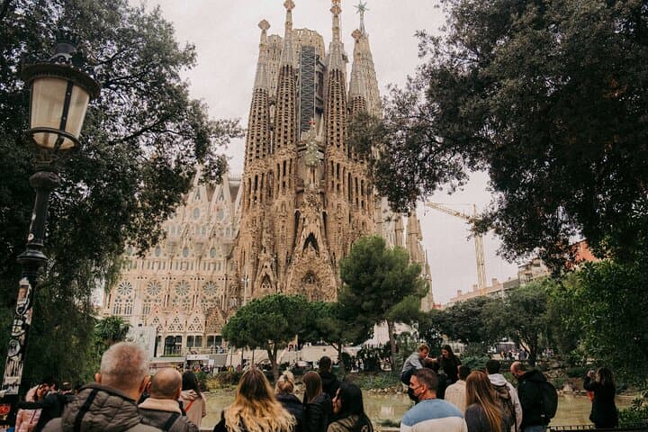 Barcelona Day Tour from Valencia with Free Photos