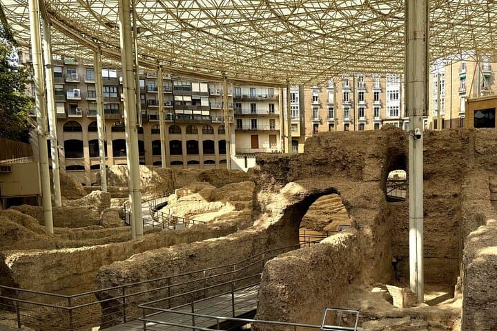 City of Four Cultures: A Self-Guided Audio Tour in Zaragoza