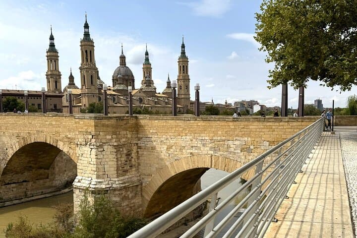 City of Four Cultures: A Self-Guided Audio Tour in Zaragoza