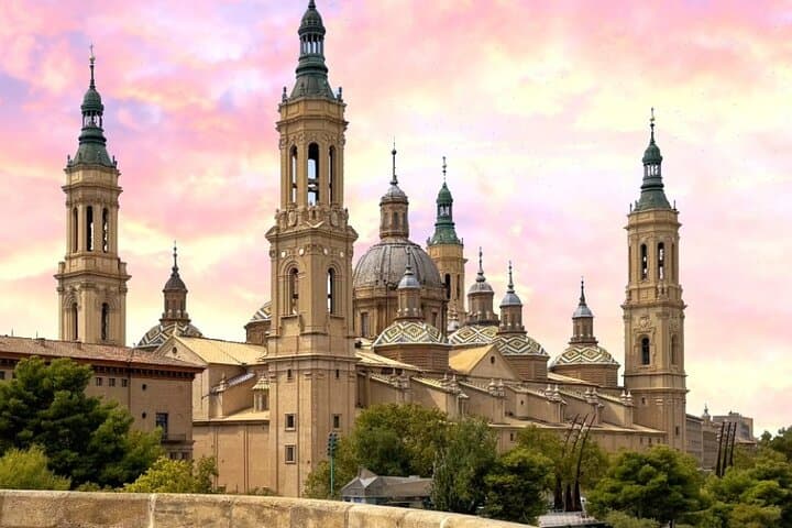 City of Four Cultures: A Self-Guided Audio Tour in Zaragoza