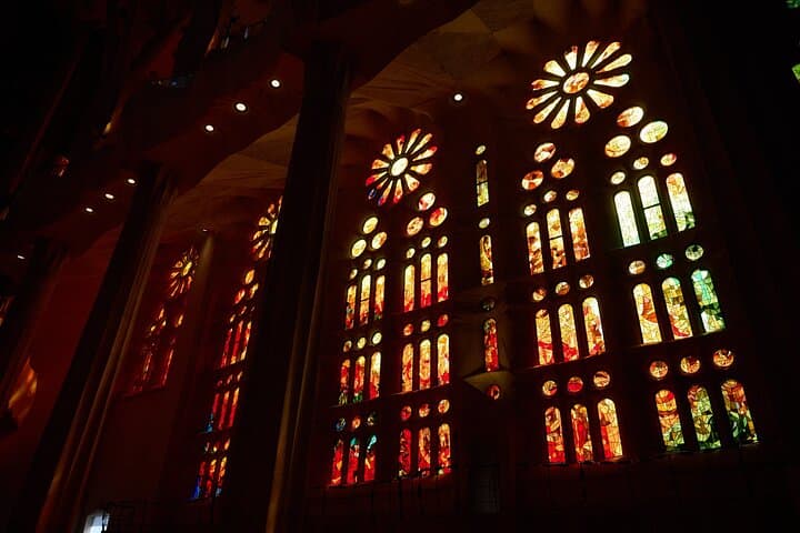 Barcelona Sagrada Familia Guided English Tour Skip The Line