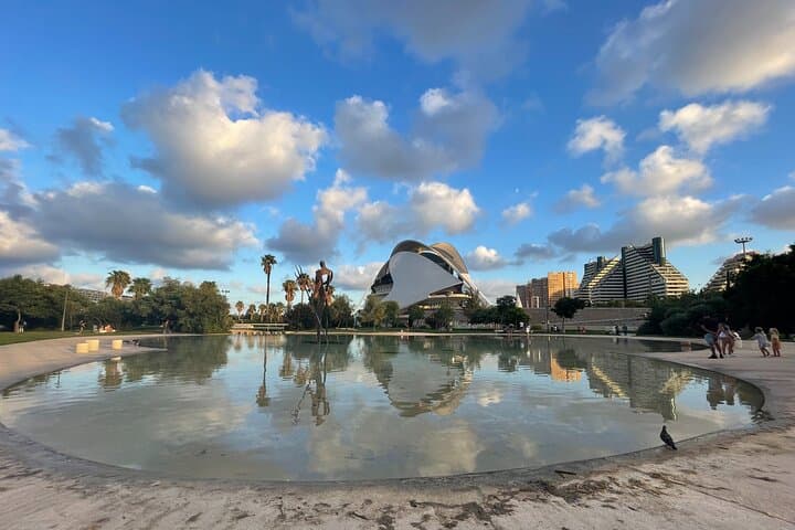 Valencia Highlights Bike Tour for Cruise Visitors