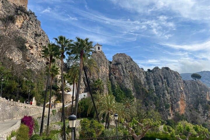Premium Guadalest & Valor Chocolate Museum Tour in a Small Group